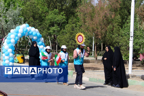 آیین افتتاحیه جشنواره رقابت‌های علمی- مهارتی سفیران سلامت استان قم
