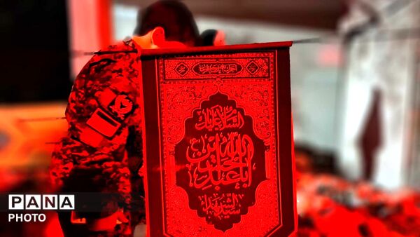 خیابان ایثار در سوگ سردار داود عسگری و خانواده‌ شهیدشان