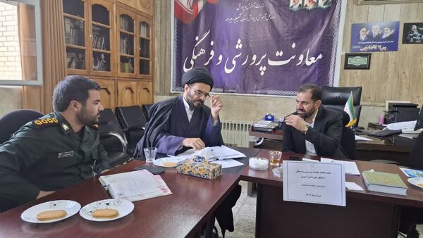 نشست معاون پرورشی آموزش‌ و پرورش کهگیلویه و بویراحمد با تشکل‌های دانش‌آموزی 