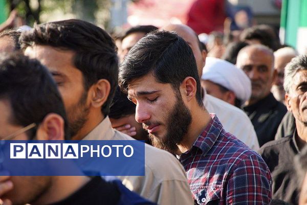 اجتماع مردم مشهد در فراق سید الشهدای خدمت 