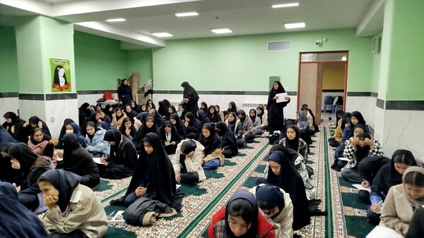 آزمون کتبی مسابقات قرآن و عترت دانش آموزان دخترانه  متوسطه 