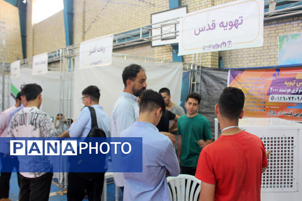 چهارمین جشنواره خلاقیت و دست‌سازه هنرستان قدس قم