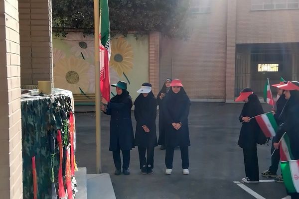 برگزاری جشن به مناسبت هفته دفاع مقدس و میلاد سیدالکریم در ناحیه یک شهرری 