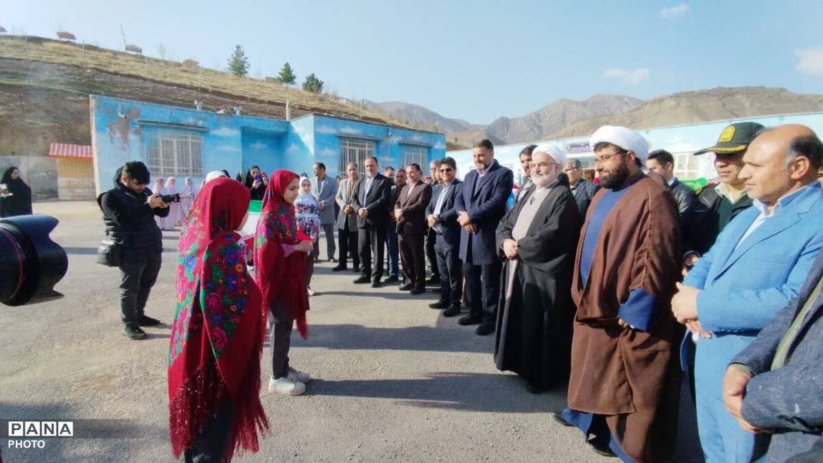 افتتاح همزمان سه پروژه آموزشی و پرورشی در شهر چنار