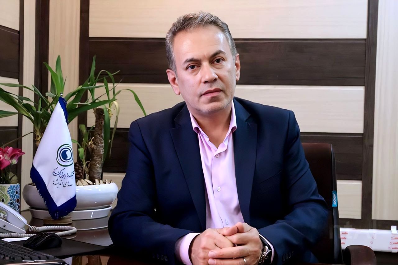 اولین مناظره بین نمایندگان نامزدهای انتخابات ریاست‌جمهوری در رادیو 