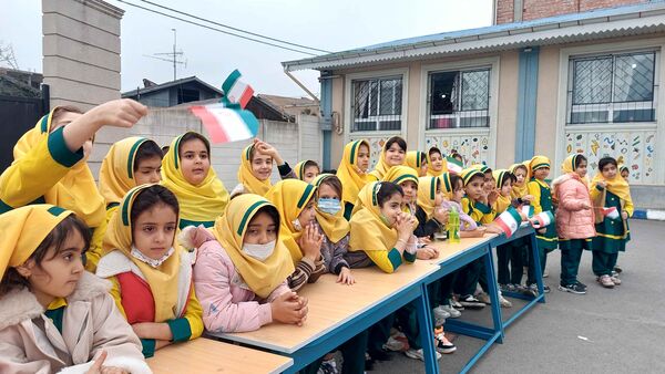 برگزاری مسابقات بومی محلی به مناسبت روز مادر