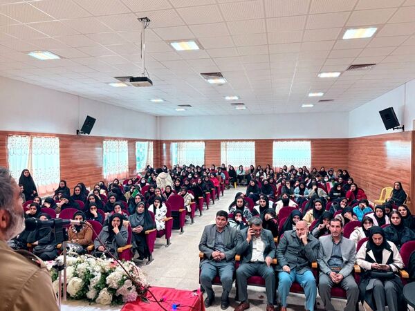 جشن میلاد منجی؛ تجلی نور امید