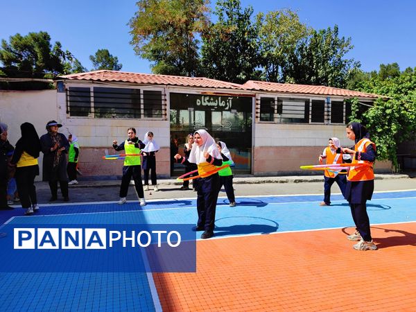 فراگیری پویایی مدرسه،خانواده و جامعه  از دبستان هدی یک 