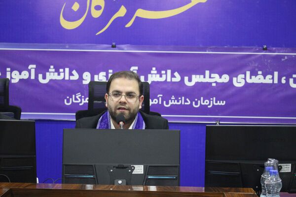 حضور قائم مقام معاون وزیر در سازمان دانش‌آموزی با دانش‌آموزان پیشتاز هرمزگانی