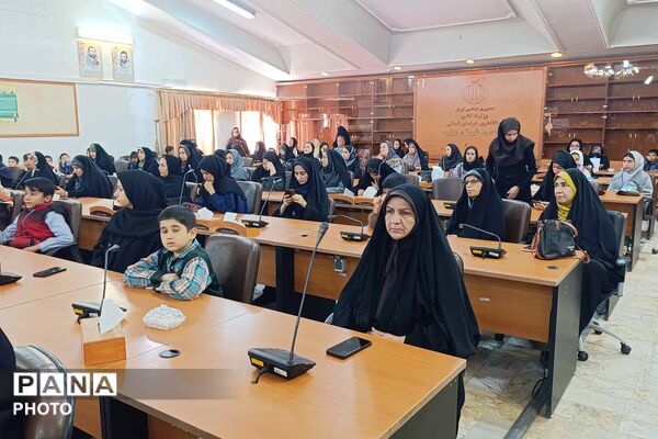 همایش «یاوران انرژی» و پویش «دو درجه کمتر» در بجنورد