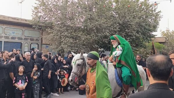 آیین ملی مذهبی خیمه‌برداری و خیمه‌کوبی در شهر تاریخی نوش آباد