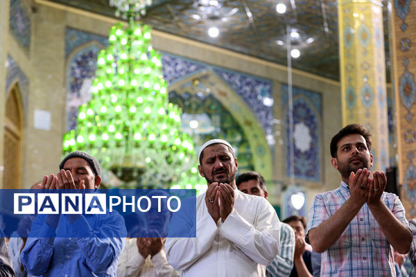 نماز عید قربان در مسجد مقدس جمکران