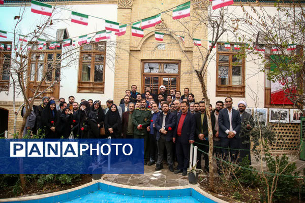 جلوه‌هایی از تجدید میثاق اصحاب رسانه قم با آرمان‌های امام خمینی(ره)