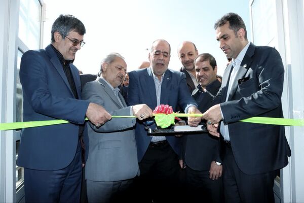افتتاح مدرسه های خیرساز «نصیری طوسی» و «کارگر شریف» در اردکان با حضور وزیر آموزش و پرورش