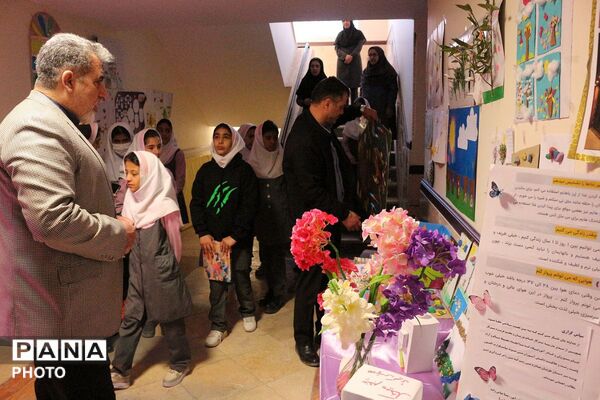 درخشش ایده‌های دانش‌آموزان فیروزکوهی در نمایشگاه جابربن حیان در مدرارس