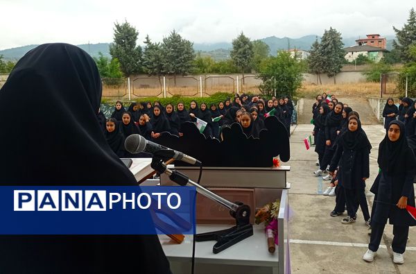 شروع سال تحصیلی جدید در دبیرستان یاران امام گلوگاه 