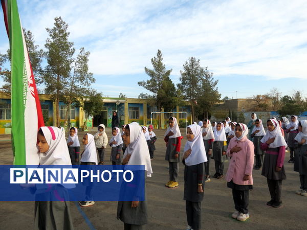 نشاط و شادابی دانش‌آموزان در مدرسه شهید هاشمی‌نژاد خاتم