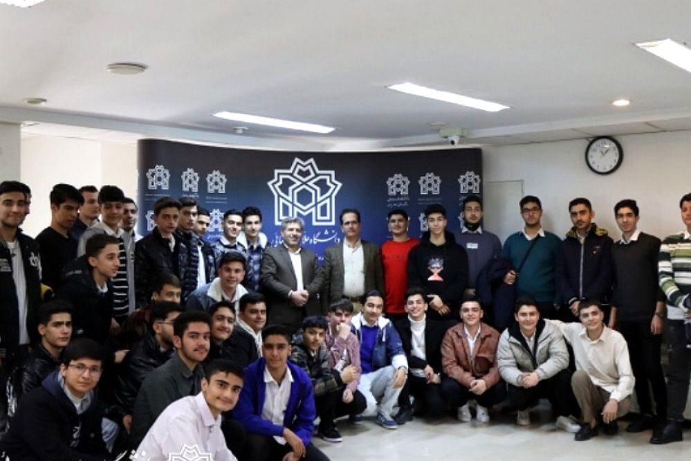 بازدید دانش‌آموزان بهارستان ۲ از دانشگاه علامه طباطبایی