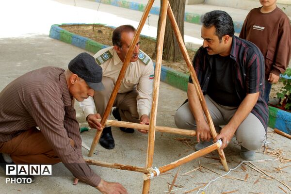 کارگاه آموزشی مدرسان پیشتاز و گردهمایی خبرنگاران پانا شهرستان فاروج با مسئولان سازمان دانش‌آموزی خراسان شمالی 