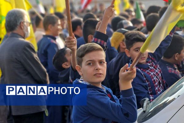 خروش مردم قرچک در پی شهادت دبیرکل حزب‌الله لبنان