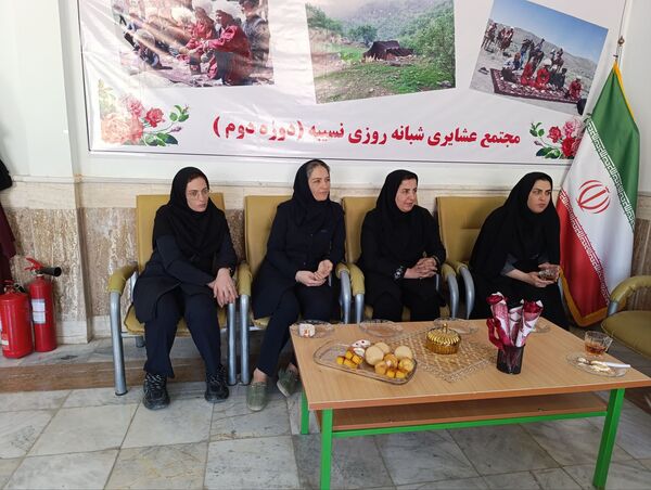 بازدید مسئولان آموزش و پرورش از مدارس سطح شهر سملقان به‌مناسبت هفته معلم