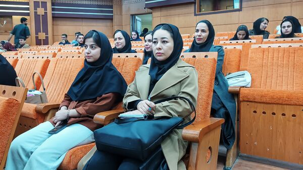 نشست بررسی ابعاد خودکشی و راهکارهای کاهش آن در کهگیلویه‌وبویراحمد