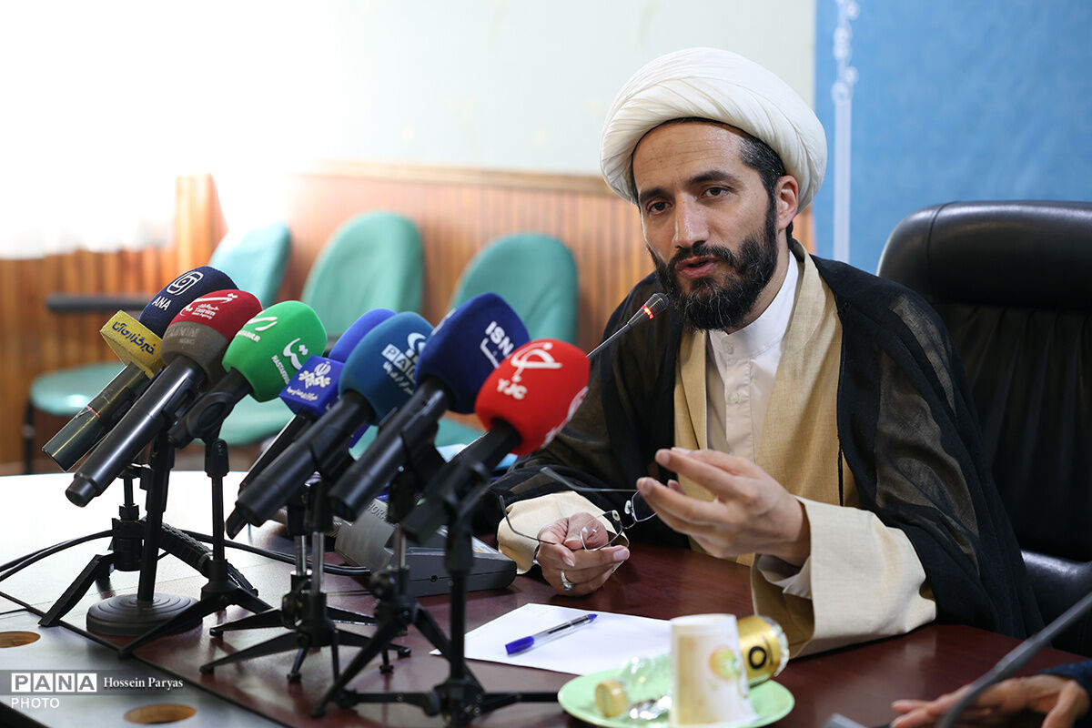 نشست خبری رئیس سازمان پژوهش و برنامه‌‌ریزی آموزشی در حاشیه سی و نهمین اجلاس روسای آموزش و پرورش

