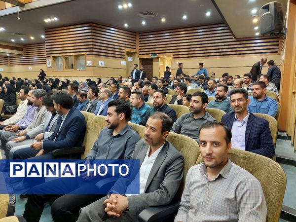 از فرهنگیان شاخص خرمدره تقدیر شد