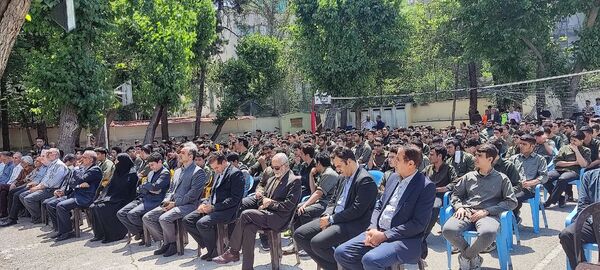 زمین چمن فرصتی برای سلامت دانش‌آموزان