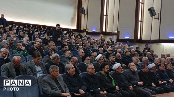 قلب فرهنگیان در ماتم امام قائد شهید