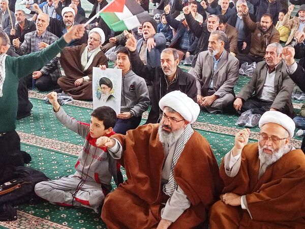 جشن پیروزی مقاومت فلسطین در کاشمر