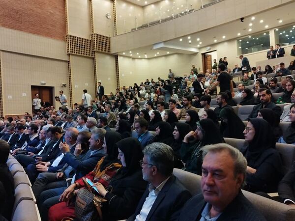 آیین رونمایی و تحویل لوح ثبت یزد به عنوان شهر جهانی زیور آلات سنتی