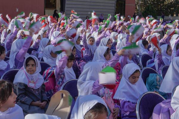  آغاز سال تحصیلی در دبستان دخترانه آرمینه مصلی‌نژاد، با حضور وزیر دادگستری