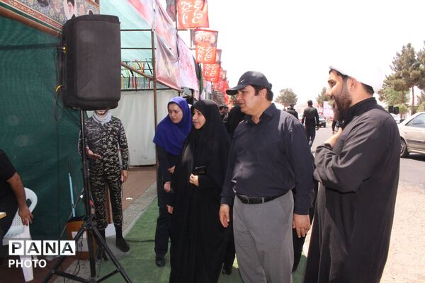 بازدید مشاور استاندار البرز از بخش‌های خدمت‌رسانی به زائران رهبر شهید
