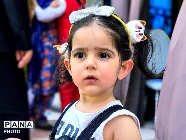 مراسم تجلیل و تقدیر از فرهنگیان در عنبرآباد