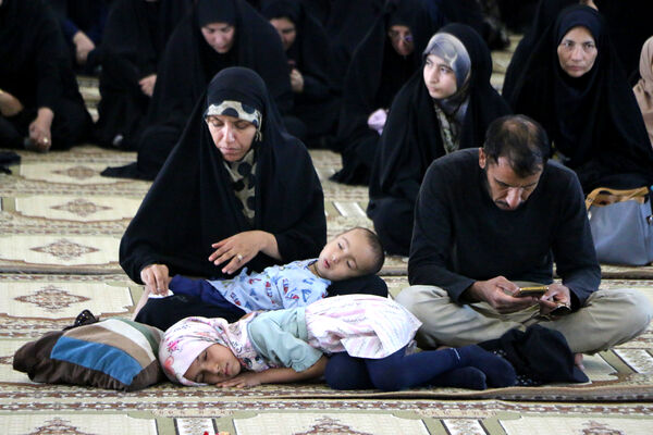 بازدید معلمان قمی از یادمان شهدای «بوالحسن» 