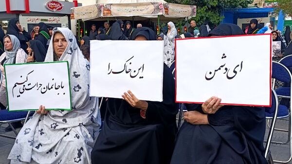 چهلم سردار حاجی‌زاده و فرزندان شهدا در منطقه ۱۷