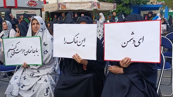 چهلم سردار حاجی‌زاده و فرزندان شهدا در منطقه ۱۷