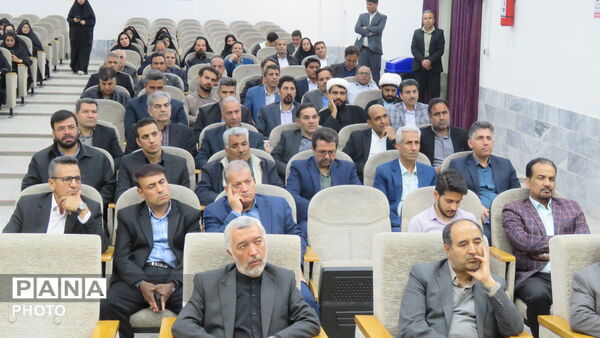 هم‌اندیشی برای تحول در آموزش با حضور مدیر کل آموزش و پرورش خراسان رضوی