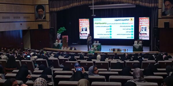 تحلیف فرماندهان بسیج مدارس نیشابور 