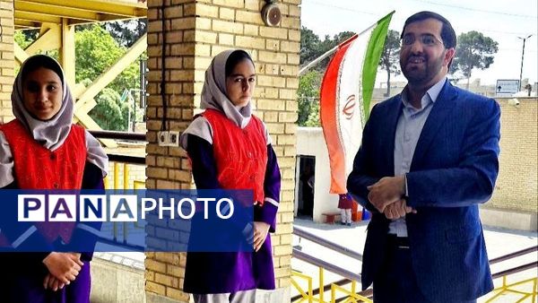 برگزاری افتتاحیه نمایشگاه مشاغل در هنرستان نور،ملارد 