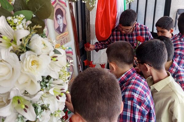 «جشن جوانه‌ها» ویژه دانش آموزان پایه هفتم در مدرسه دانشمند شهرستان پردیس