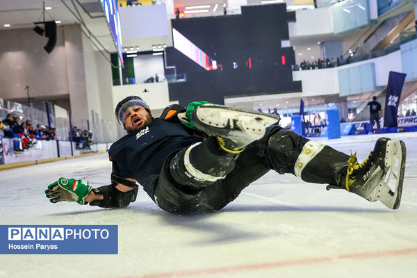 مسابقات اسکیت روی یخ