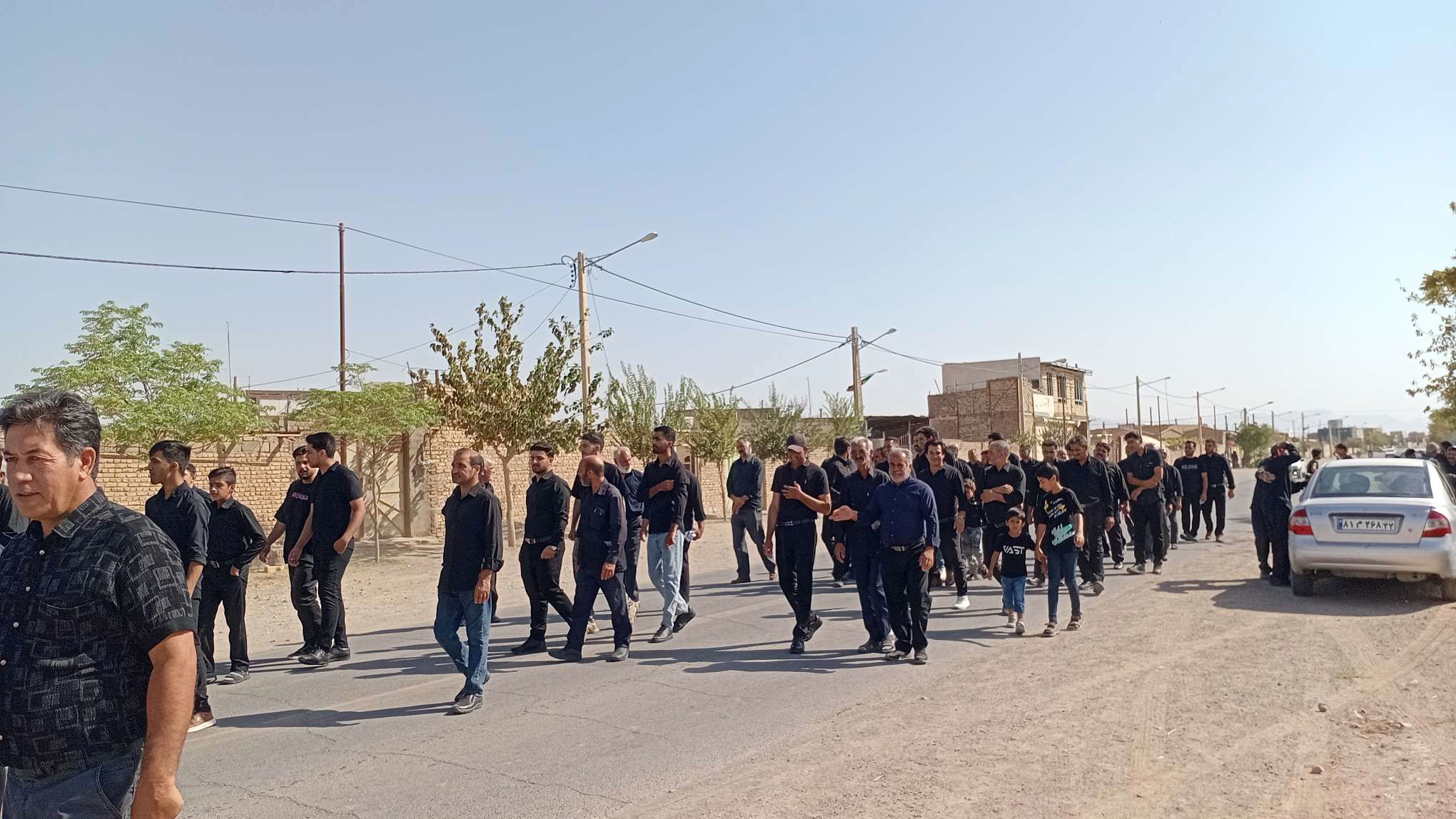 اهالی روستای نقاب و میرآباد از علت حضور خویش در پیاده روی جاماندگان اربعین می گویند