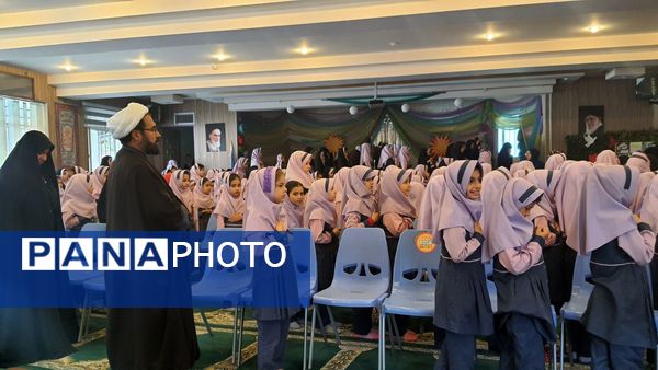 بزرگداشت شهدای خدمت در دبستان دخترانه شاهد تحقیقی ناحیه ۶