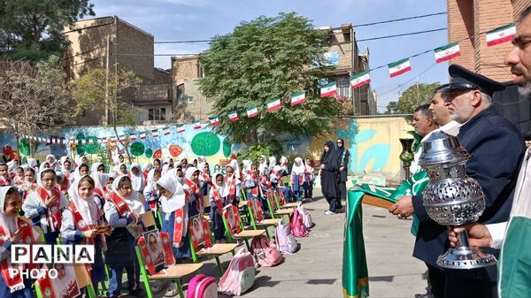 دبستان مهدیه میزبان «جشن عاطفه‌ها»