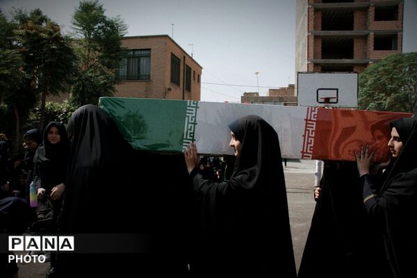 حضور کاروان مقاومت در مدرسه باقرالعلوم (ع)