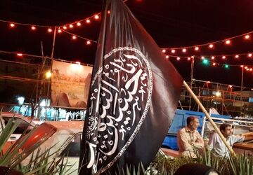 توزیع شربت نذری توسط سازمان دانش آموزی فارس