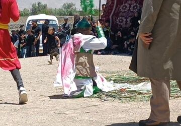 تعزیه‌خوانی روز عاشورا در روستای سلطان میدان خراسان رضوی