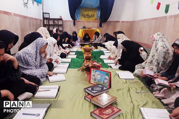 حضور دانش‌آموزان مدارس حاتم و محمد علی تحصیلی ناحیه دو شهرری در محفل نور